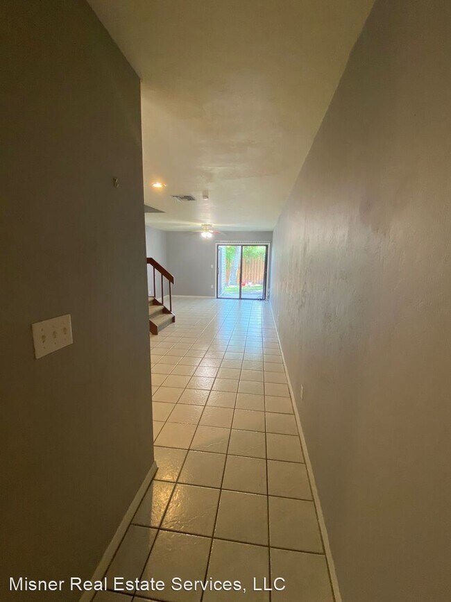 Foto del edificio - 2 br, 1.5 bath House - 843 SW 60th Terr