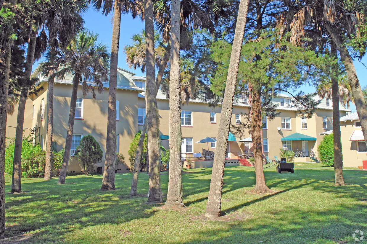 Building Photo - Flamingo Apartments