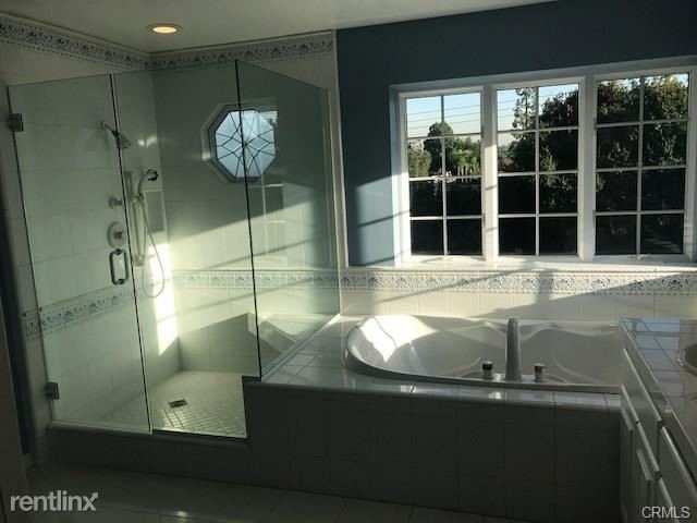 Building Photo - 5 br, 4 bath House - 824 Larchwood Dr
