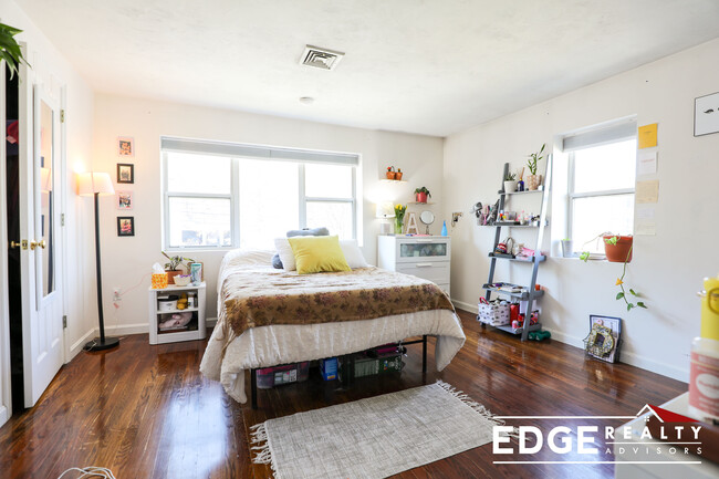 Foto del edificio - 301 Summit Ave