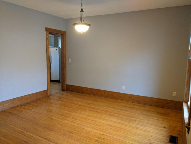 Building Photo - 1021 Ames St