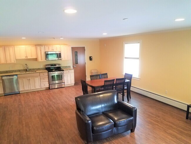Foto del edificio - 42 Cottage Ln