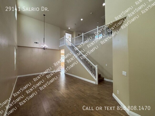 Building Photo - 29141 Salrio Dr