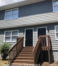 Building Photo - 402 Cozart St