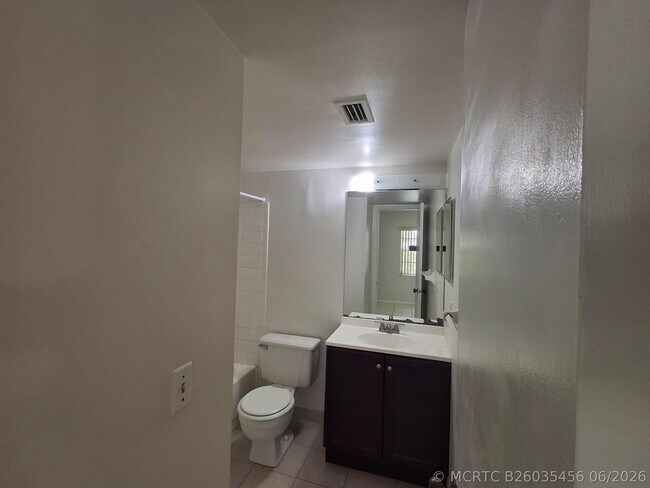 Building Photo - 11506 Royal Palm Blvd