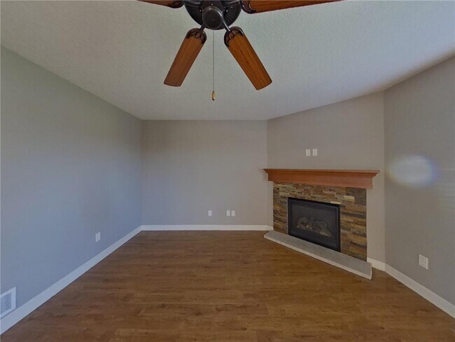 Foto del edificio - 9779 5th St Ln N