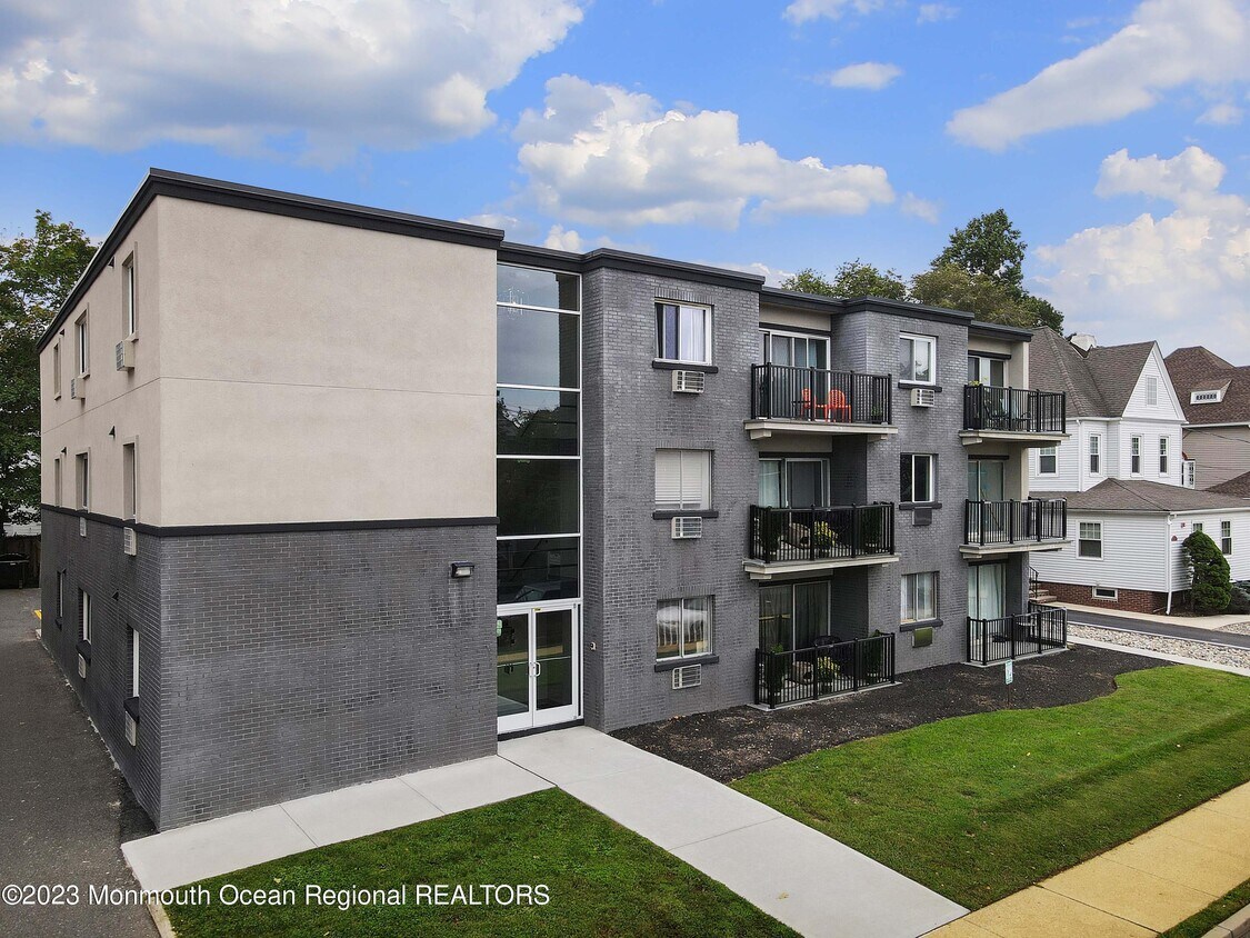 21 Leroy Pl Unit 2F, Red Bank, NJ 07701 Room for Rent in Red Bank, NJ