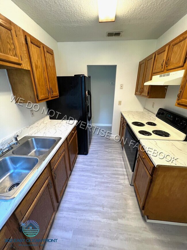 Foto del edificio - $200 OFF FIRST MONTH RENT - Gorgeous 3 bed...