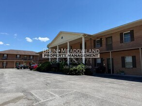Building Photo - 128 Lynnwood Dr