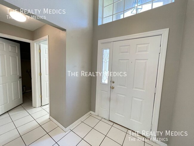 Building Photo - Beautiful two-story home in the highly des...