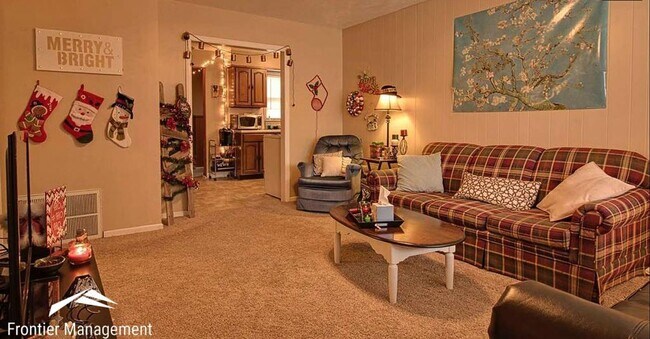 Foto del edificio - 4 Bedroom Home with Amazing Features Avail...