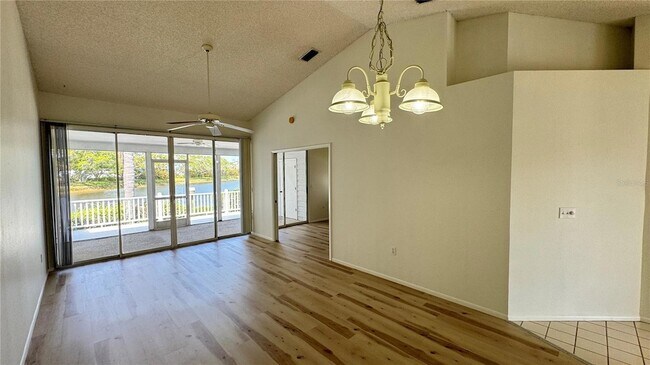 Foto del edificio - 950 Waterside Ln