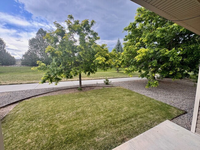 Foto del edificio - 2120 Mead Ln