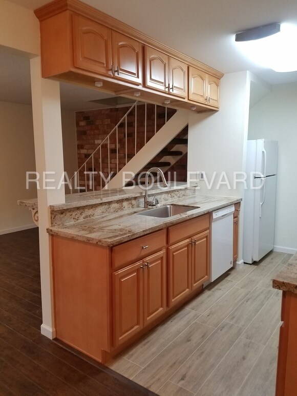 Foto del edificio - 5091 Tahiti Way