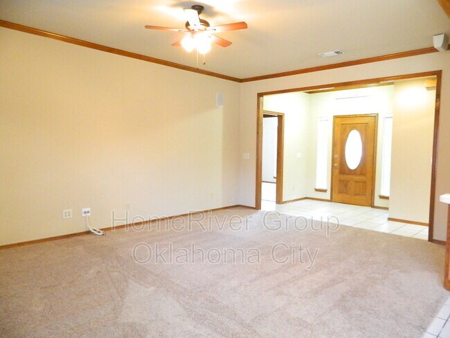 Foto del edificio - 705 NE 20th St