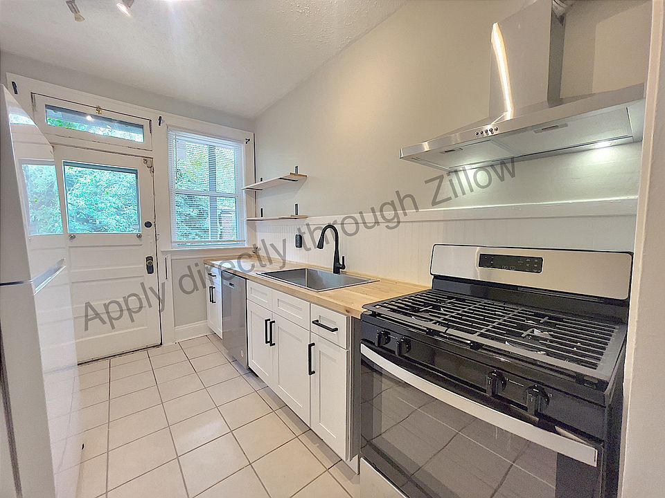 Primary Photo - 11311 Clifton Blvd