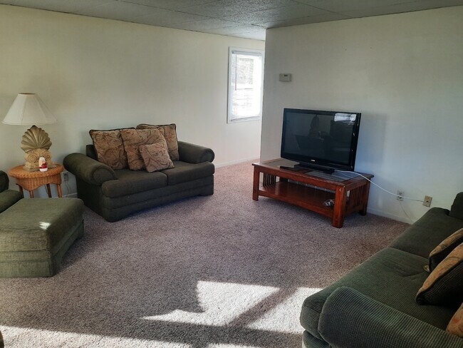 Sala de estar - 1164 Milton Tpke