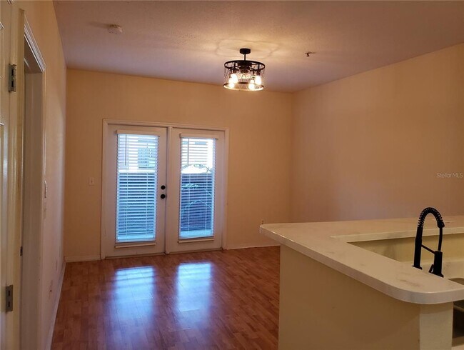 Foto del edificio - 1910 E Palm Ave