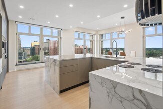 Building Photo - 235 E River Dr