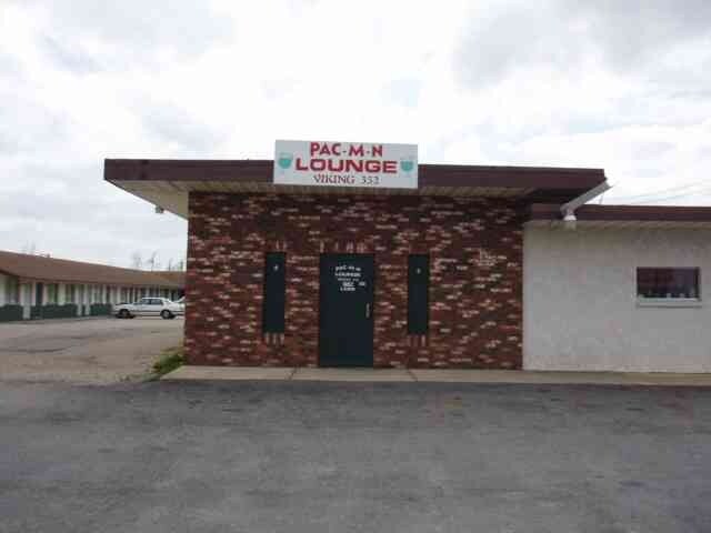 Sala - 1050 E Clinton Rd