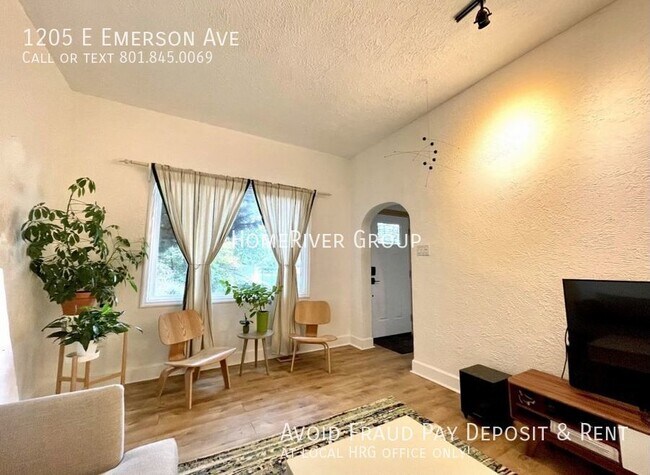 Building Photo - 1205 E Emerson Ave