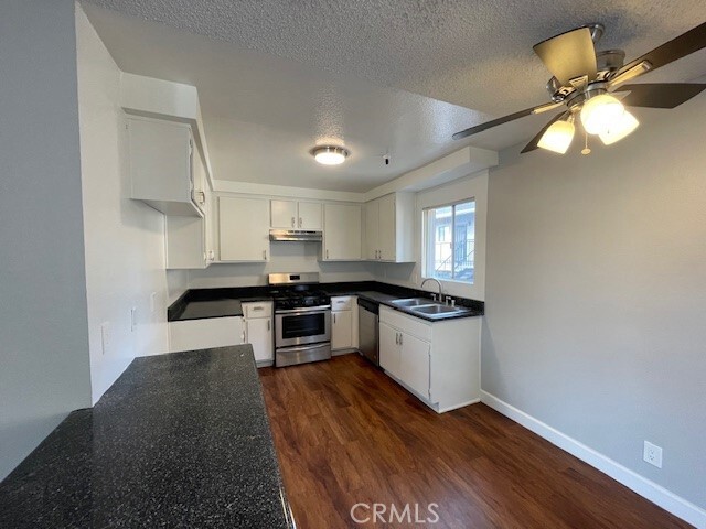 Foto del edificio - 13535 Yukon Ave