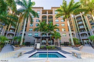 Building Photo - 2825 Palm Beach Blvd