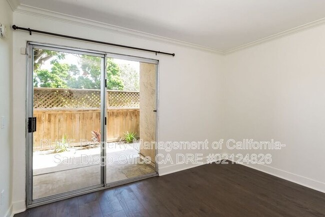 Building Photo - 615 Vine St