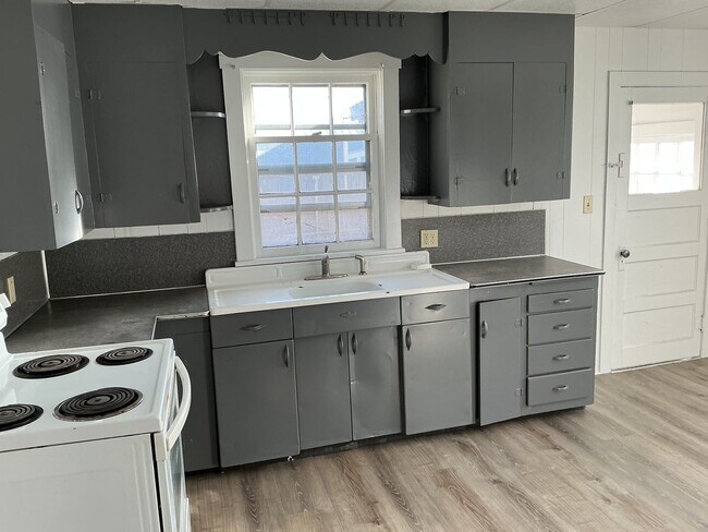 Foto del edificio - Adorable 3 bedroom 1 bath home