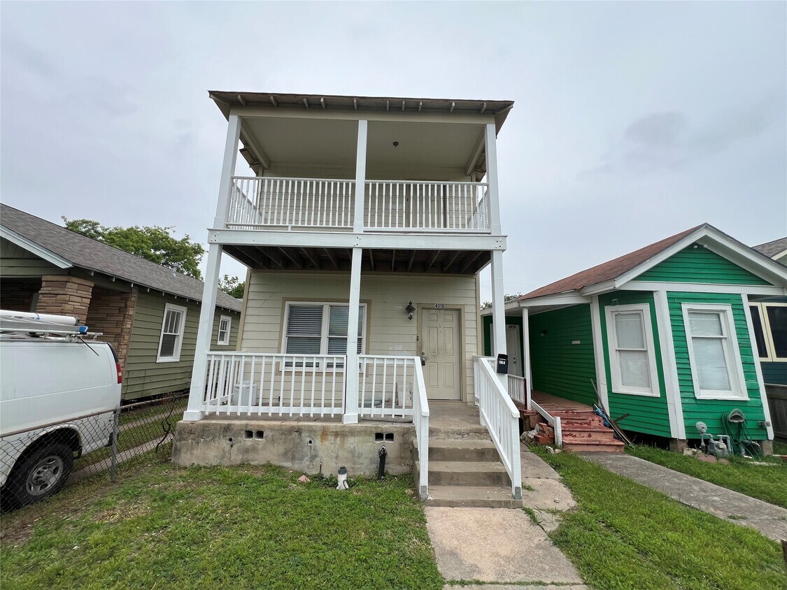 Primary Photo - 4018 Ursuline St