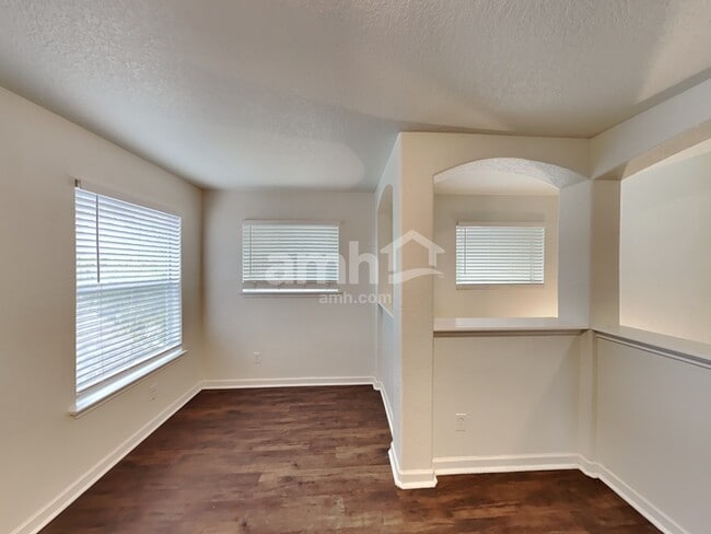 Foto del edificio - 10630 Buck Park