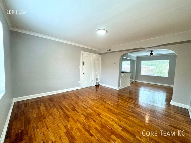 Building Photo - 4511 Roanoke Pkwy