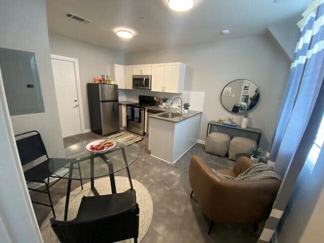 Building Photo - 350 St Joseph St