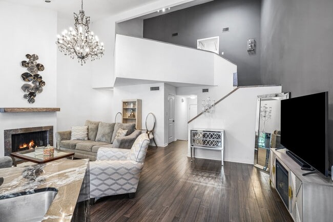 Foto del edificio - 9400 Doliver Dr