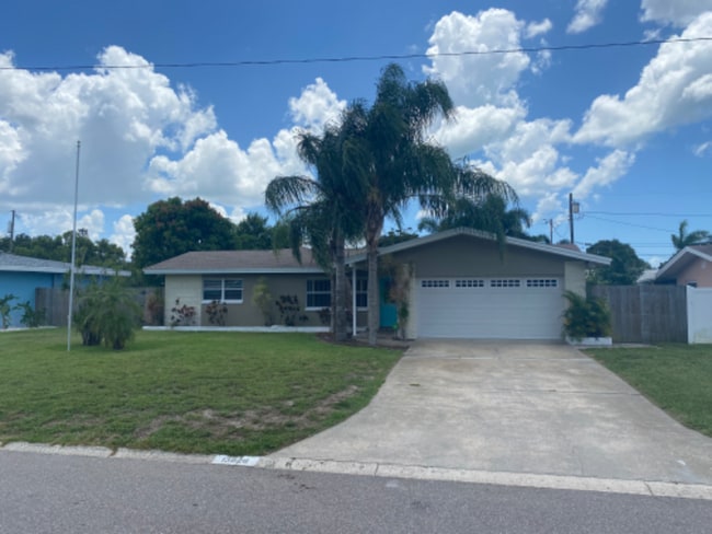 Photo - 13826 Antigua Dr House