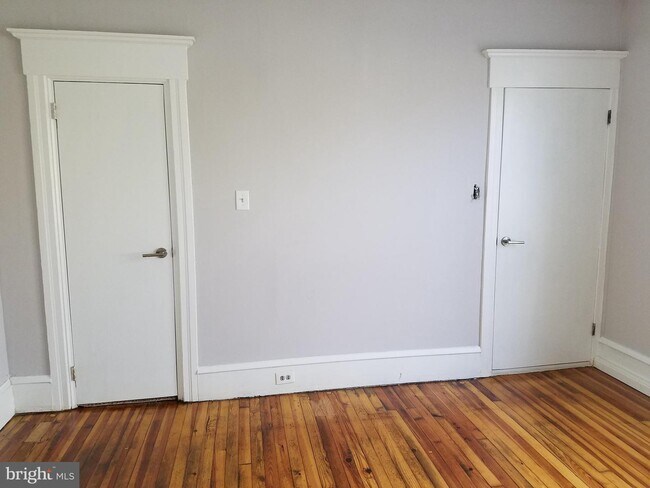 Building Photo - 165 W White Horse Pike