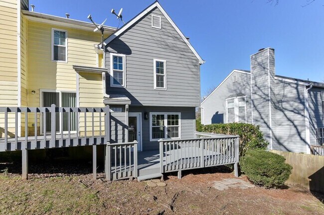 Foto del edificio - 5007 Laurel Springs Way SE
