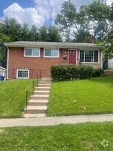 Building Photo - 4627 Edgefield Rd