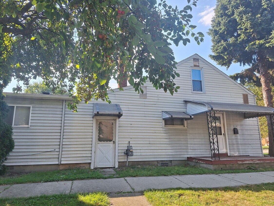 Foto principal - Harper Woods bungalow