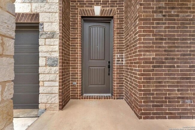 Building Photo - 412 Deer Crest Dr