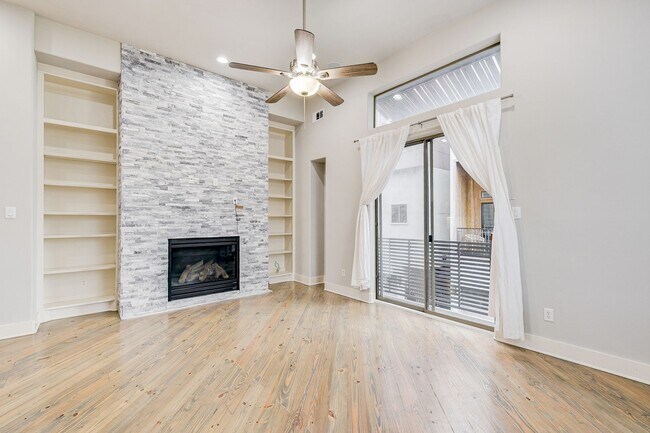 Building Photo - 3 Bedroom single family home