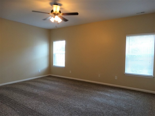 Building Photo - 157 Flanders Drive