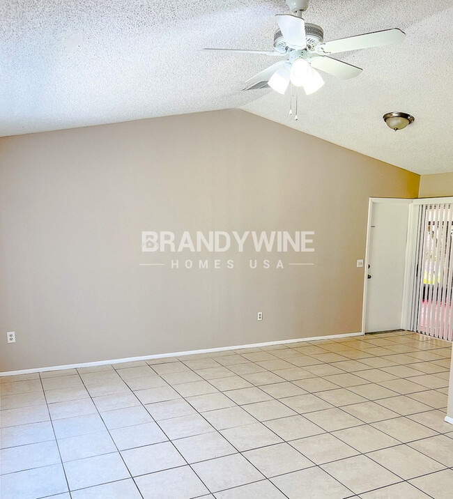 Building Photo - 5372 Pale Horse Dr