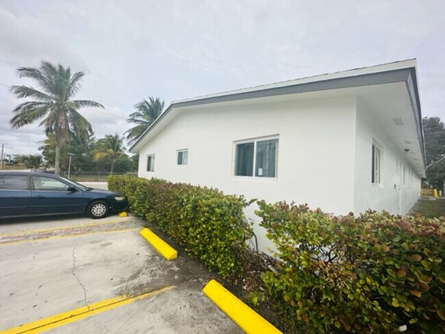 Photo - 1011 9th Ave N Apartment