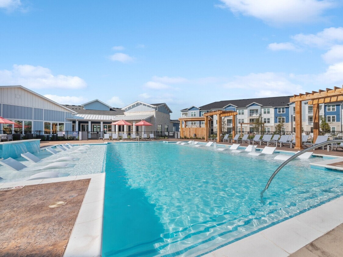 Foto principal - Reserve at Ventana Lakes