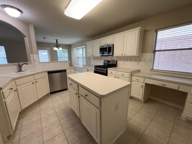 Foto del edificio - 2407 Daneswood Ct