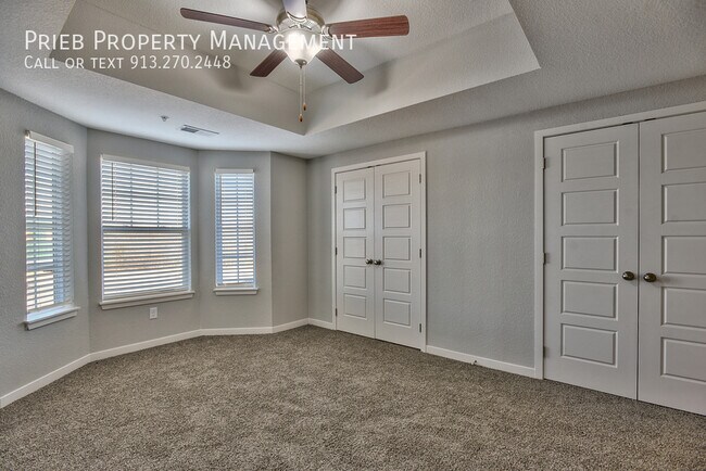 Foto del edificio - 22088 W 123rd Ln