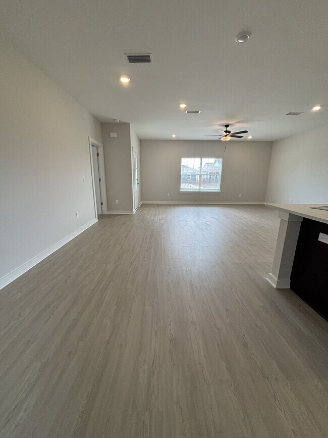 Foto del edificio - "Charming 3-Bedroom Home in Panama City – Spacious 1,549 Sq. Ft. with 2 Full Baths!"