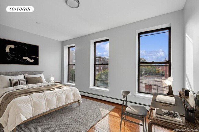 Foto del edificio - 722 Marcy Ave