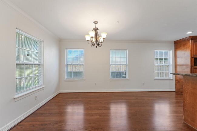 Building Photo - 11618 Biscayne Way